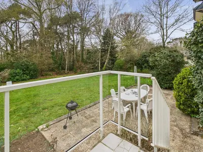Jardin de l'établissement Maison avec jardin pour 8 adultes et 2 enfants
