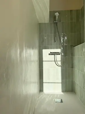 Salle de bains dans l'établissement Superbe maison rénovée en plein coeur de Sainte Marine
