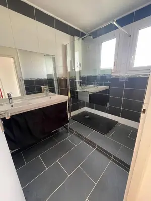 Salle de bains dans l'établissement Maison de ville Pont L'Abbé
