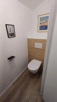 Salle de bains dans l'établissement Maison route des plages