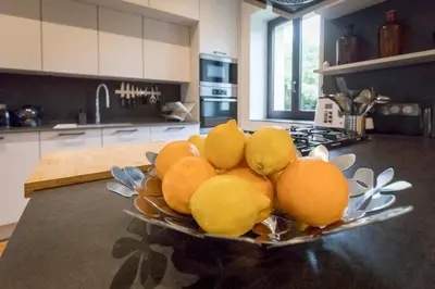 Cuisine ou kitchenette dans l'établissement Villa Kérity-Ki - au coeur du port typique de Kérity