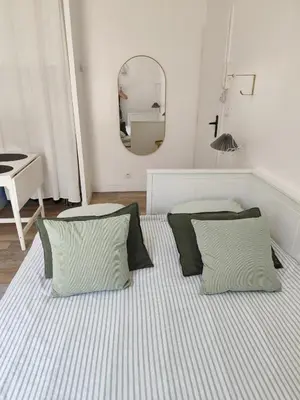 Un ou plusieurs lits dans un hébergement de l'établissement Studio Brest quartier St Michel