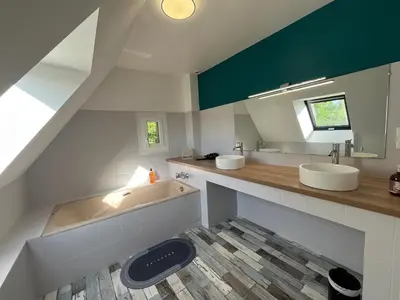 Salle de bains dans l'établissement Le logis de Keramporchet - Proche plages