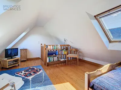Télévision ou salle de divertissement dans l'établissement Penty Tiezigoù - Crozon, Bretagne