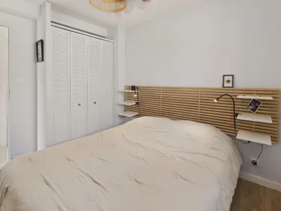 Un ou plusieurs lits dans un hébergement de l'établissement Maison neuve avec terrasse pour 6 personnes