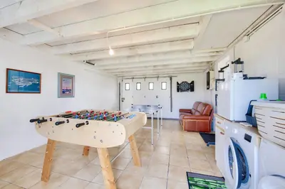 Cuisine ou kitchenette dans l'établissement Maison pour 6 avec jardin à 500 m de la plage