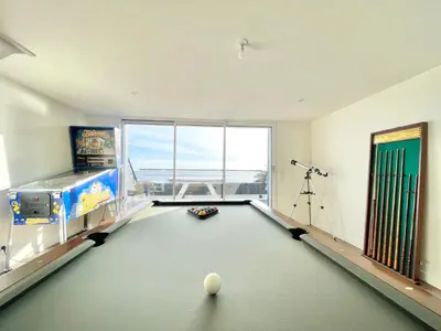 Billard dans l'établissement Villa Breizh - Front de mer - Accès plage - 8 personnes