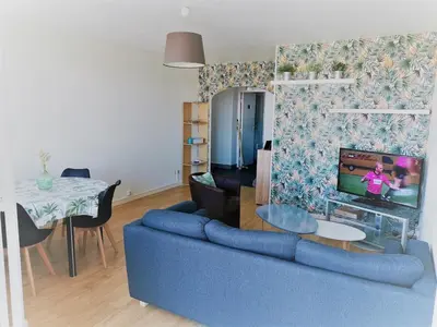 Coin salon dans l'établissement Spacious apartment bellevue