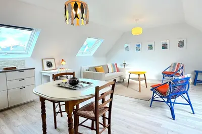 Cuisine ou kitchenette dans l'établissement La Balise-Appart dans un manoir-Vue mer et jardin