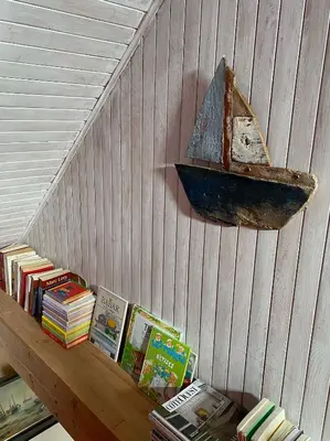 Bibliothèque dans la villa