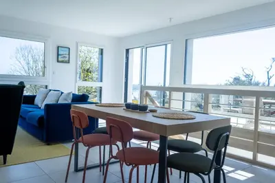 Coin salon dans l'établissement Ti Nevez - au calme - vue mer