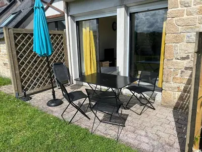 Terrasse ou espace extérieur de l'établissement Charmant appartement T3 avec terrasse en rez de jardin sur le Golf e L'Odet