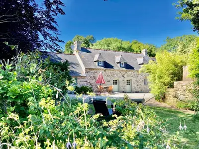 Jardin de l'établissement Benniel bras maison de vacances à 5 minutes des plages