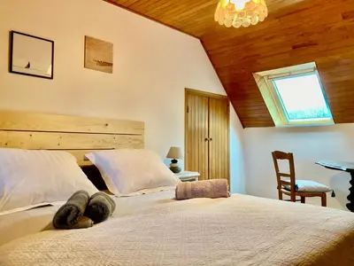 Un ou plusieurs lits dans un hébergement de l'établissement Benniel bras maison de vacances à 5 minutes des plages