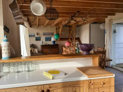Cuisine ou kitchenette dans l'établissement Ker Wind - panoramic sea view house Primel 8-10p