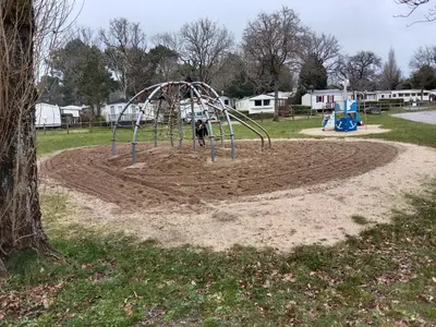 Aire de jeux pour enfants de l'établissement Mobile home SUPER CORDELIA CONFORT & FAMILIAL