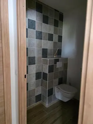 Salle de bains dans l'établissement Villa Babalélé, Fouesnant
