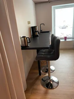 Plateau bouilloire dans l'établissement Beau studio confortable pour 2 personnes Studio Roz