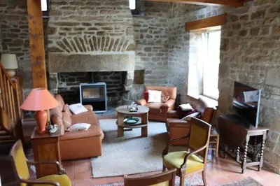 Coin salon dans l'établissement Kermenhir, a charming 18th century Breton farmhouse