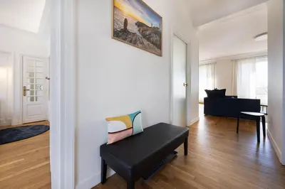 Plan de l'établissement Vue sur la place Wilson - Appt spacieux et lumineux