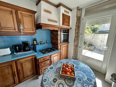 Cuisine ou kitchenette dans l'établissement Charming seaside family home - sleeps 8