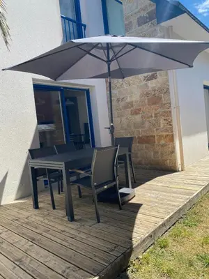 Terrasse ou espace extérieur de l'établissement Charmante maison bord de mer - 100m des plages
