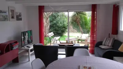 Télévision ou salle de divertissement dans l'établissement Brennig