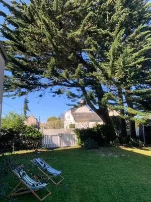 Jardin de l'établissement Maison à 2 kms de la Plage