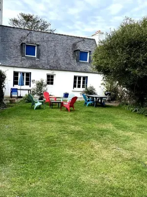 Jardin de l'établissement Maison à quelques mètres de la mer