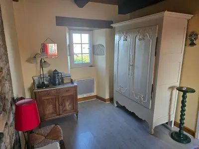 Cuisine ou kitchenette dans l'établissement Authentique maison de caractère à Ploumoguer