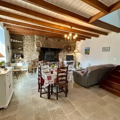 Pretty charming Breton cottage for 4 people