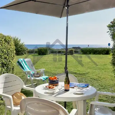 LocaLise - Maison D02 - Vue mer - Accès piscine - Wifi inclus - Draps et lits faits inclus - Face à la plage - Centre et port à 700m