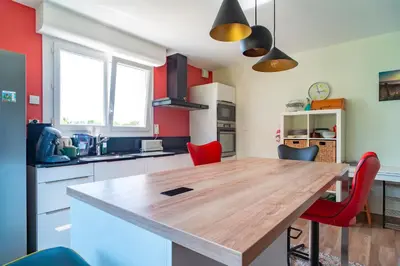Cuisine ou kitchenette dans l'établissement La Mer Blanche - Proche de la mer avec jardin