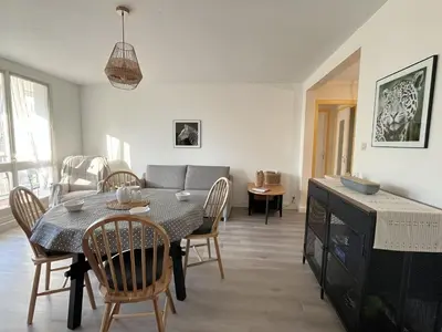 Coin salon dans l'établissement Appartement 2 pièces proche Thalasso Roscoff