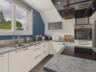 Cuisine ou kitchenette dans l'établissement Jolie maison avec jardin et terrasse pour 4