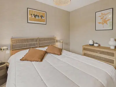 Un ou plusieurs lits dans un hébergement de l'établissement Maison neuve avec terrasse et jardin pour 6