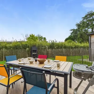 Maison neuve avec terrasse et jardin pour 6