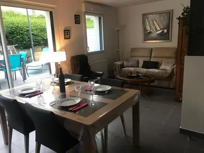 Coin salon dans l'établissement Maison avec spa