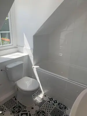 Salle de bains dans l'établissement Gites de la Foret du Huelgoat