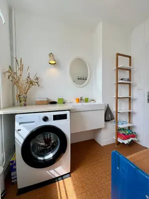 Cuisine ou kitchenette dans l'établissement Détente fleurie tout près du sentier côtier