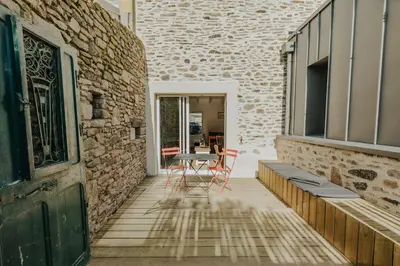 Coin salon dans l'établissement Maison lumineuse moderne entièrement renovée