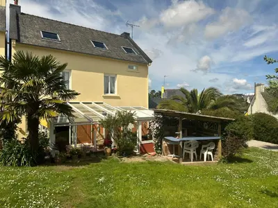 Jardin de l'établissement Maison familiale à Morgat, jardin clos, à 2 minutes de la plage
