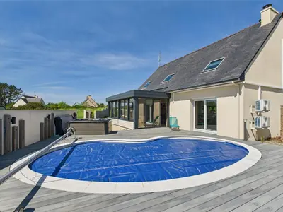 Piscine de l'établissement Piscine, jacuzzi et grande terrasse pour 7 ou située à proximité
