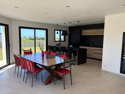 Cuisine ou kitchenette dans l'établissement Maison neuve 4 chambres