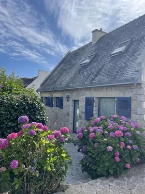 Jardin de l'établissement Jolie maison, idéalement située