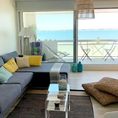 Splendide appartement face à la mer