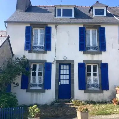 Maison artistes bord de mer Rostellec