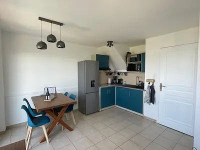Cuisine ou kitchenette dans l'établissement Les terrasses de Pentrez - 11