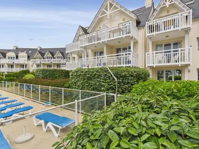 Piscine de l'établissement Balcon vue mer et piscine pour 4 personnes ou située à proximité