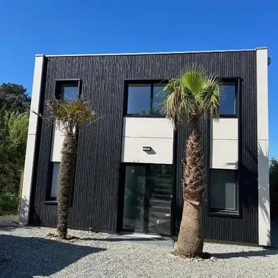 Maison d'architecte à Morgat
